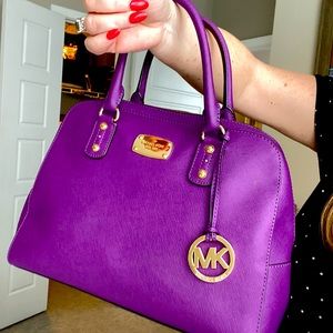 Authentic Michael Kors purse 💕 EUC 💕